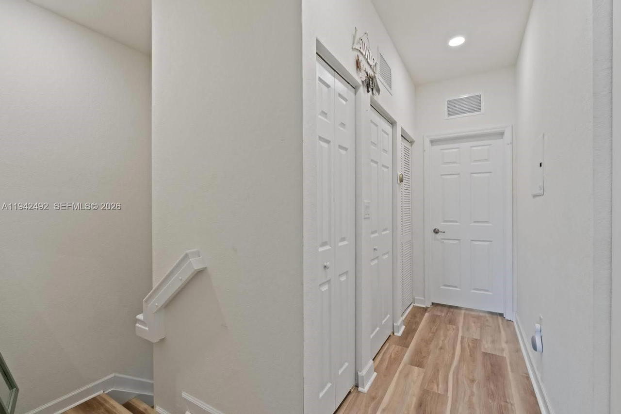 Real estate property located at 3304 92nd Pl, Miami-dade, Bonterra, Hialeah, FL