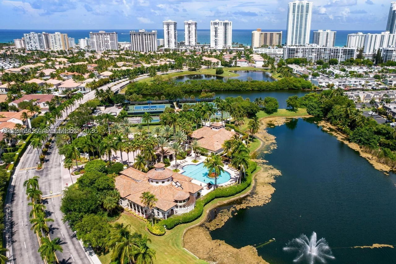 Real estate property located at 963 Harbor Vw S, Broward, Three Islands 3rd Section, Hollywood, FL