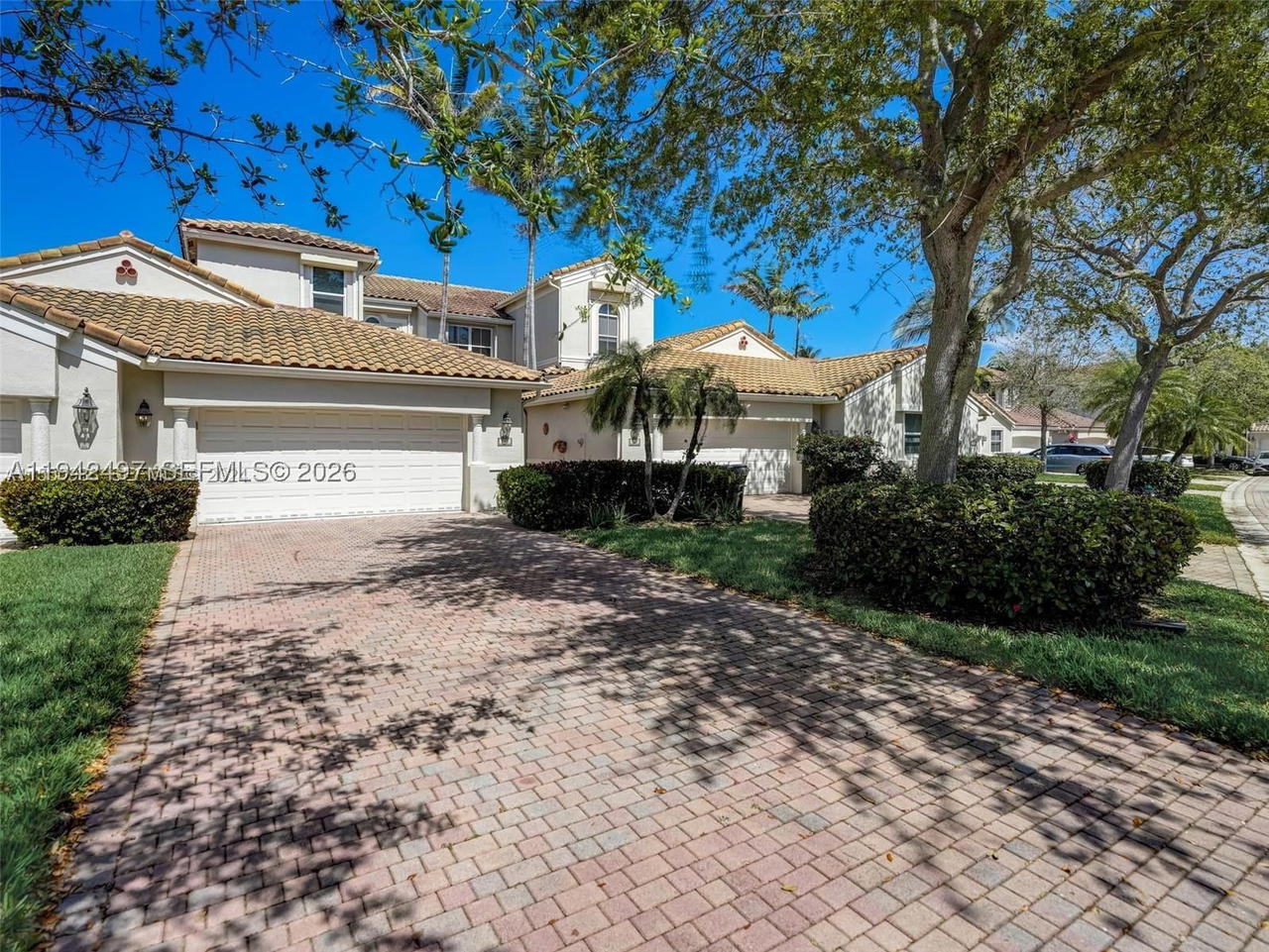 Real estate property located at 963 Harbor Vw S, Broward, Three Islands 3rd Section, Hollywood, FL