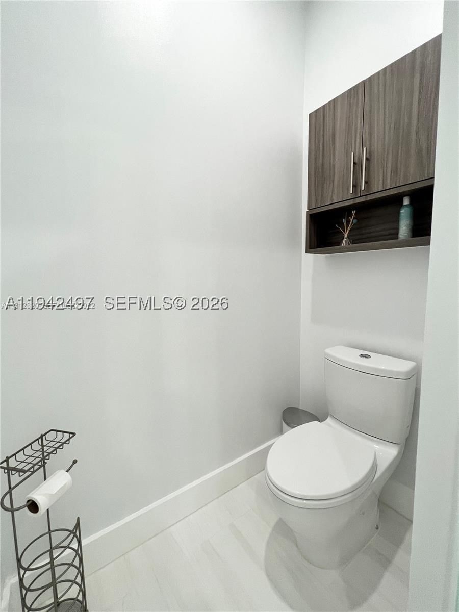 Real estate property located at 963 Harbor Vw S, Broward, Three Islands 3rd Section, Hollywood, FL