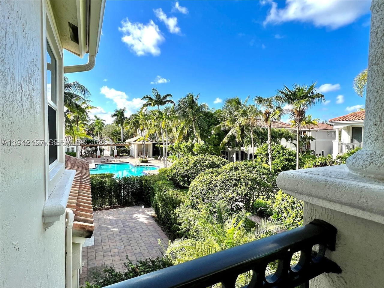 Real estate property located at 963 Harbor Vw S, Broward, Three Islands 3rd Section, Hollywood, FL