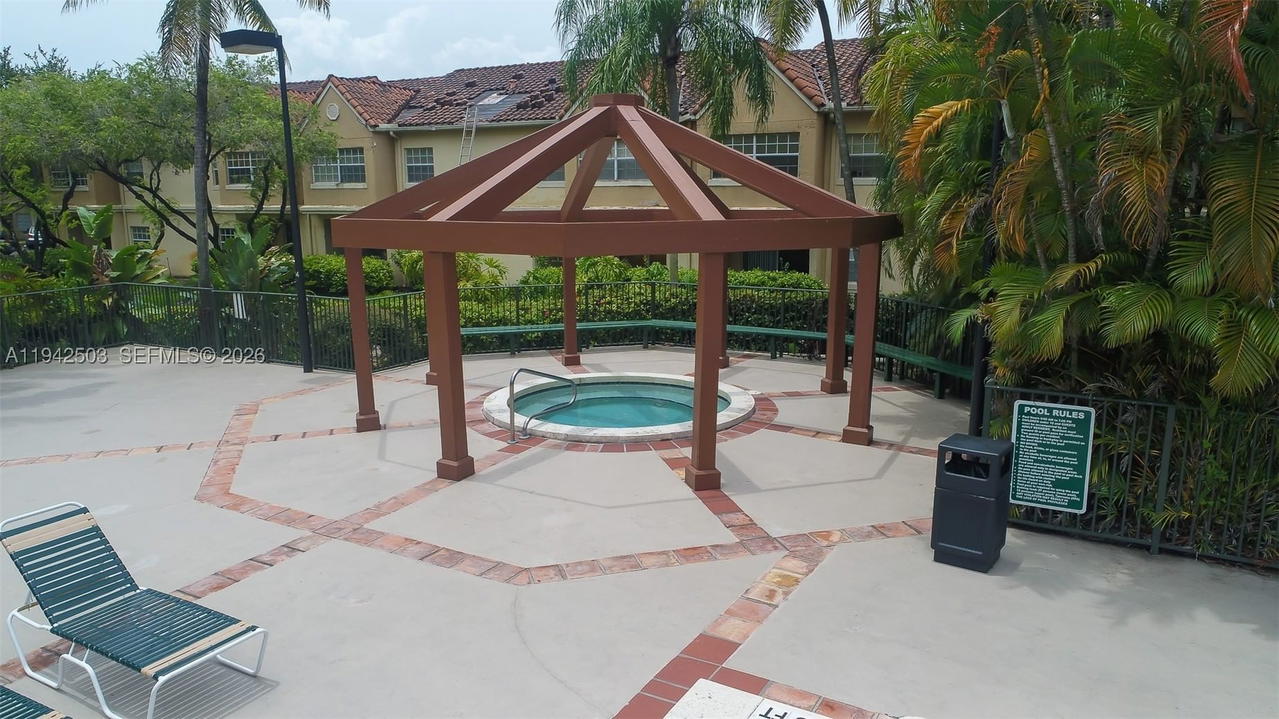 Real estate property located at 18328 68th Ave P, Miami-dade, La Hacienda Country Club, Hialeah, FL