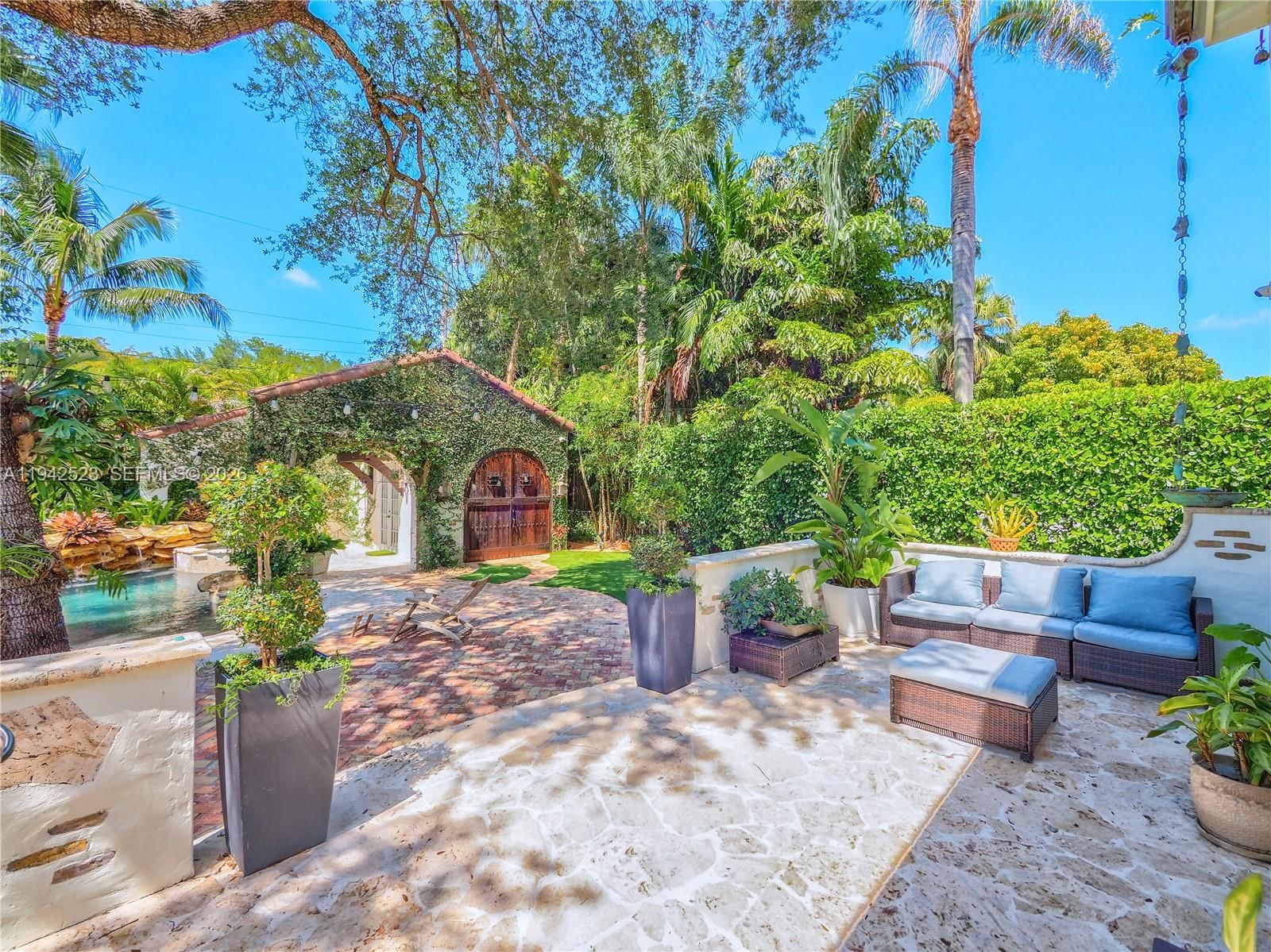 Real estate property located at 1229 Sorolla Ave, Miami-dade, Coral Gables Sec E, Coral Gables, FL
