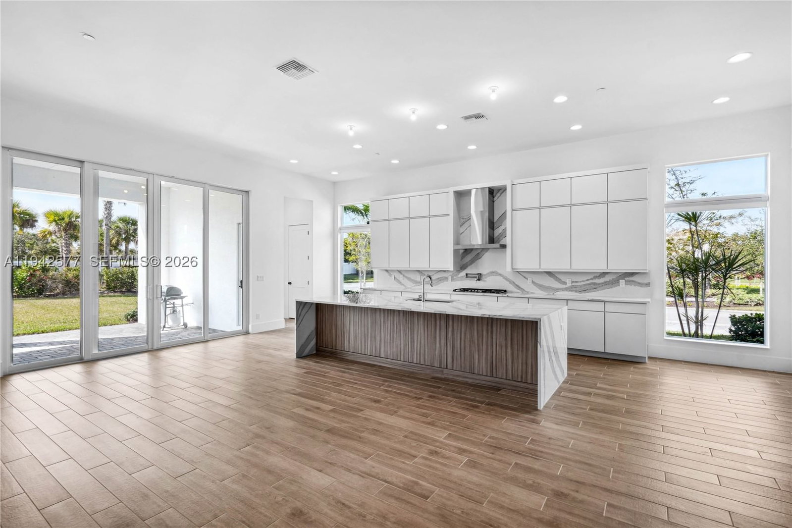 Real estate property located at 9281 Coral Isles Cir, Palm Beach, Coral Isles, Avenir, Palm Beach Gardens, FL