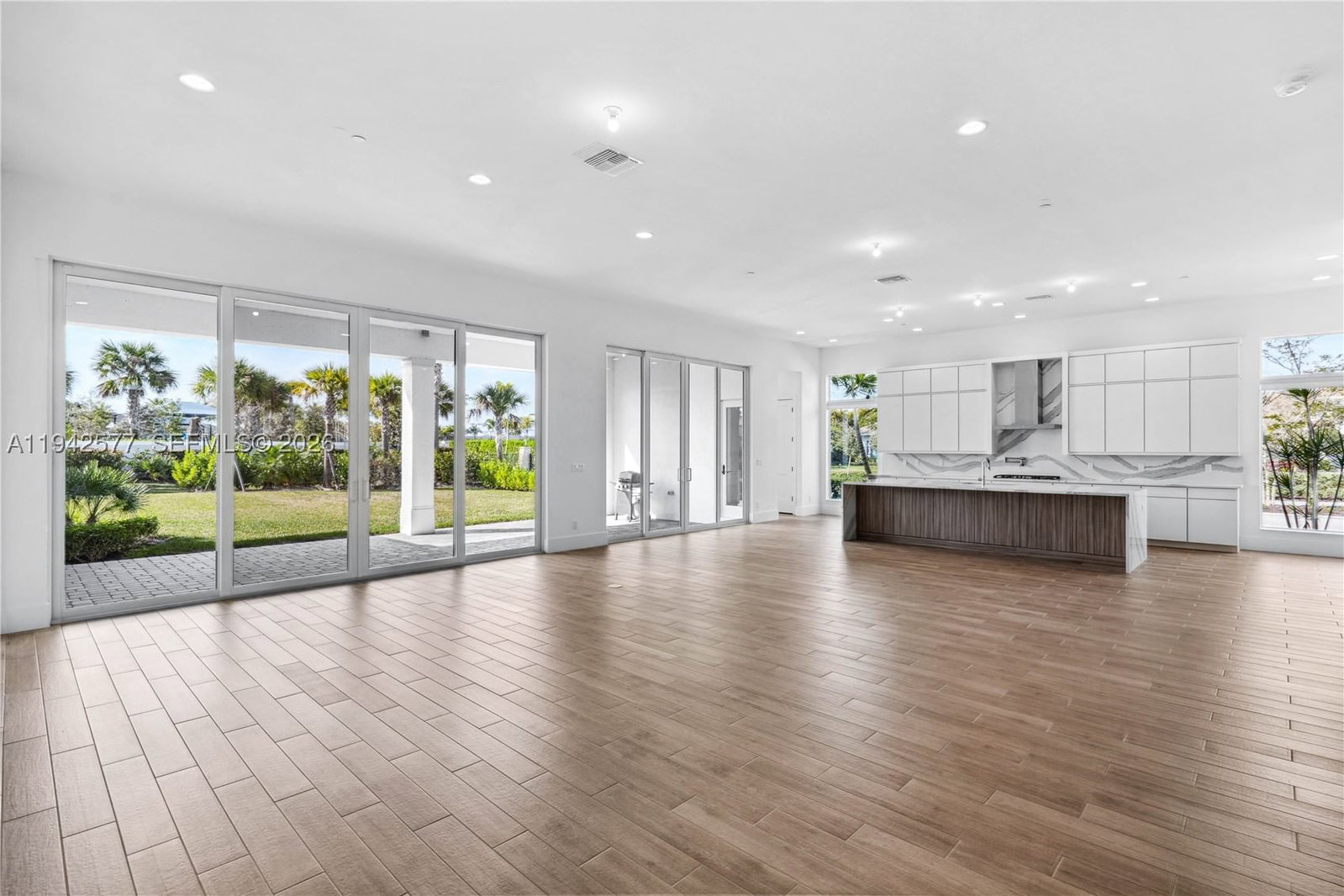 Real estate property located at 9281 Coral Isles Cir, Palm Beach, Coral Isles, Avenir, Palm Beach Gardens, FL