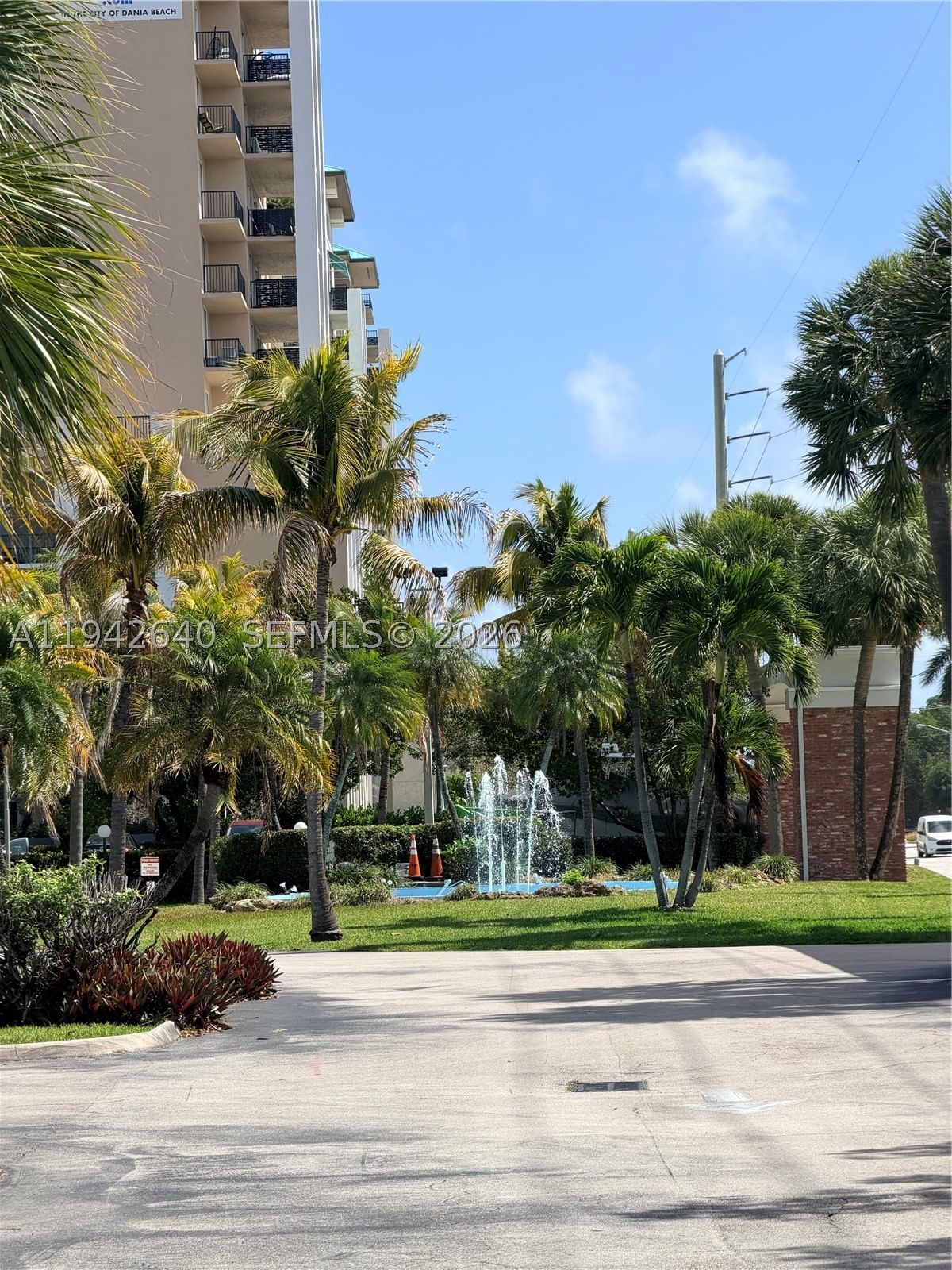 Real estate property located at 501 Dania Beach Blvd #1B, Broward, Danians South Condo, Dania Beach, FL