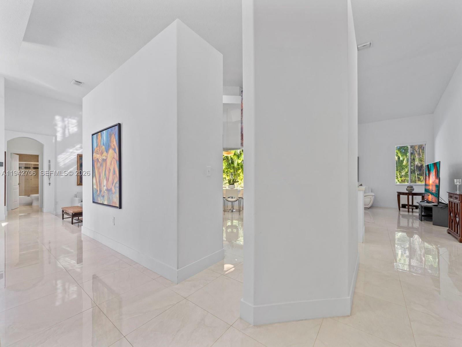 Real estate property located at 8945 162nd Ter, Miami-dade, The Landings Sec 2, Palmetto Bay, FL