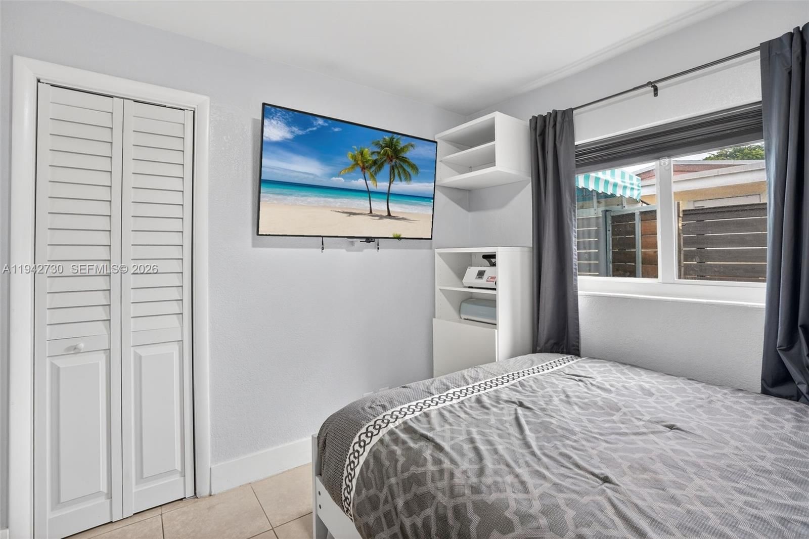 Real estate property located at 6970 24th St, Broward, Palm Lane Homes In Mirama, Miramar, FL