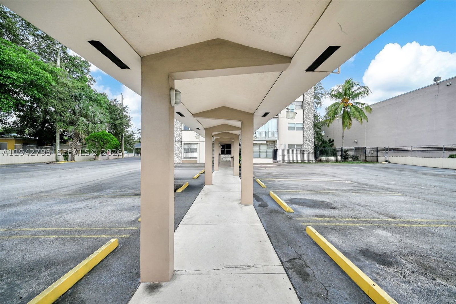 Real estate property located at 3640 9th St #401, Miami-dade, El Cid Condo, Miami, FL