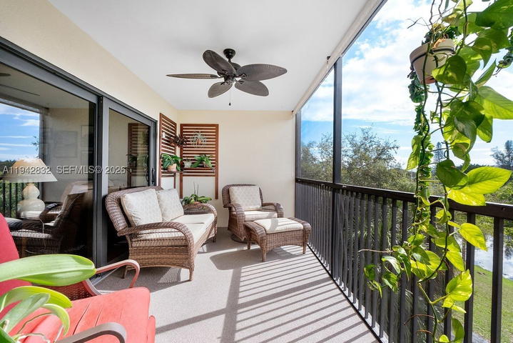 Real estate property located at 2200 Cypress Bend Dr #406, Broward, Cypress Bend Condominium, Pompano Beach, FL