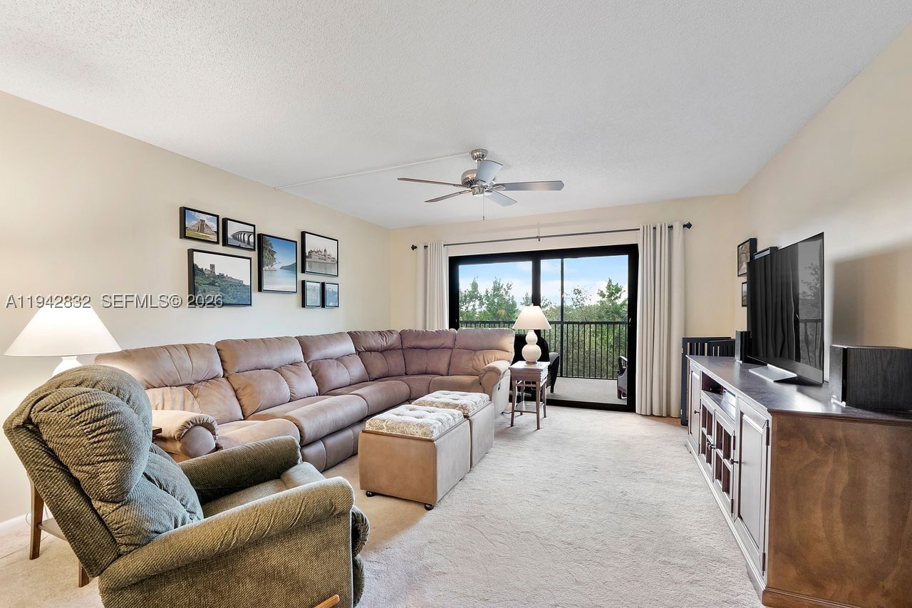 Real estate property located at 2200 Cypress Bend Dr #406, Broward, Cypress Bend Condominium, Pompano Beach, FL