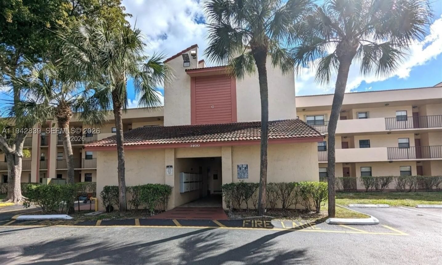 Real estate property located at 3400 Foxcroft Rd #312, Broward, Miramar Club Condominium, Miramar, FL