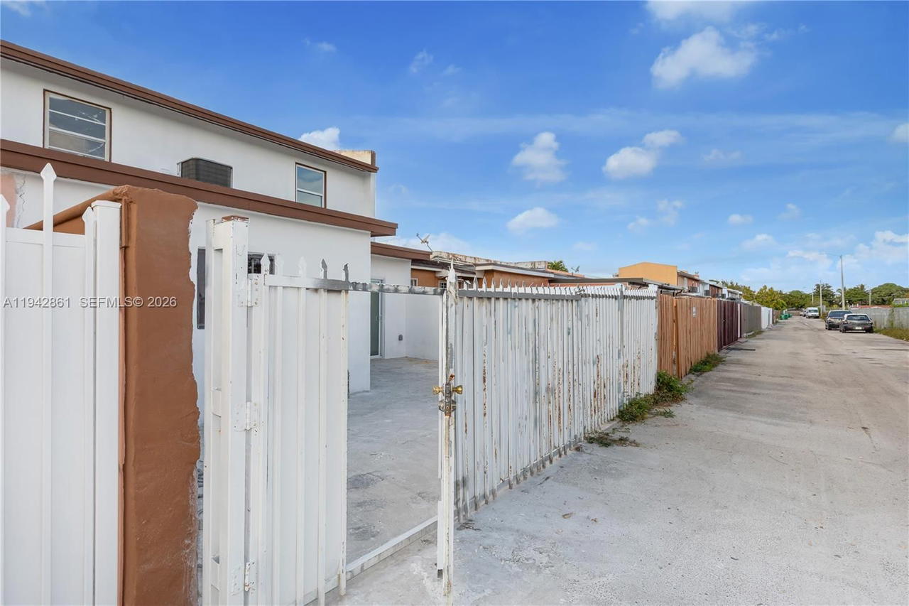 Real estate property located at , Miami-dade, Kings Gardens Sec Two, Miami Gardens, FL