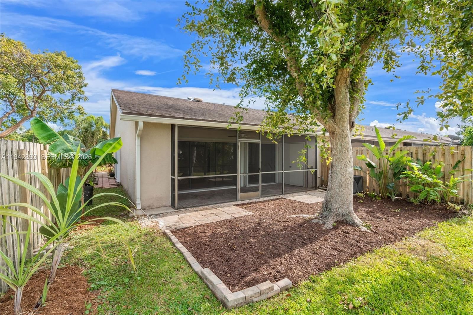 Real estate property located at 5149 Lakes Dr, Broward, The Lakes, Deerfield Beach, FL