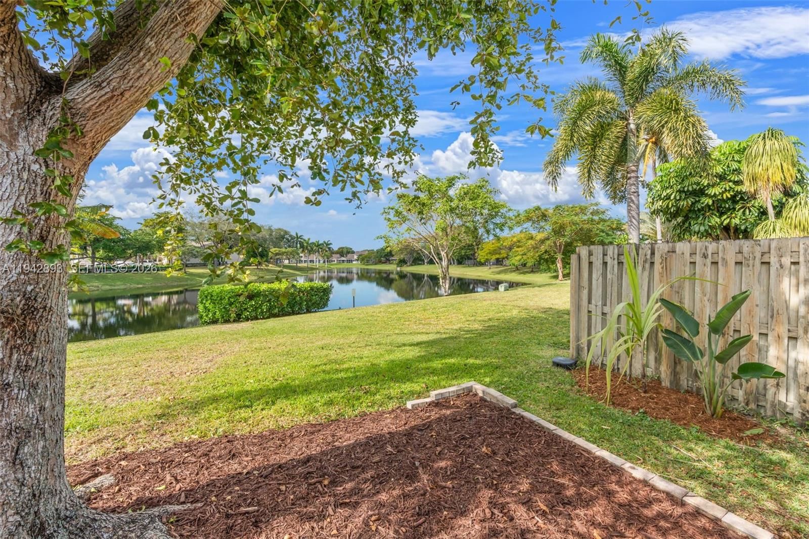 Real estate property located at 5149 Lakes Dr, Broward, The Lakes, Deerfield Beach, FL