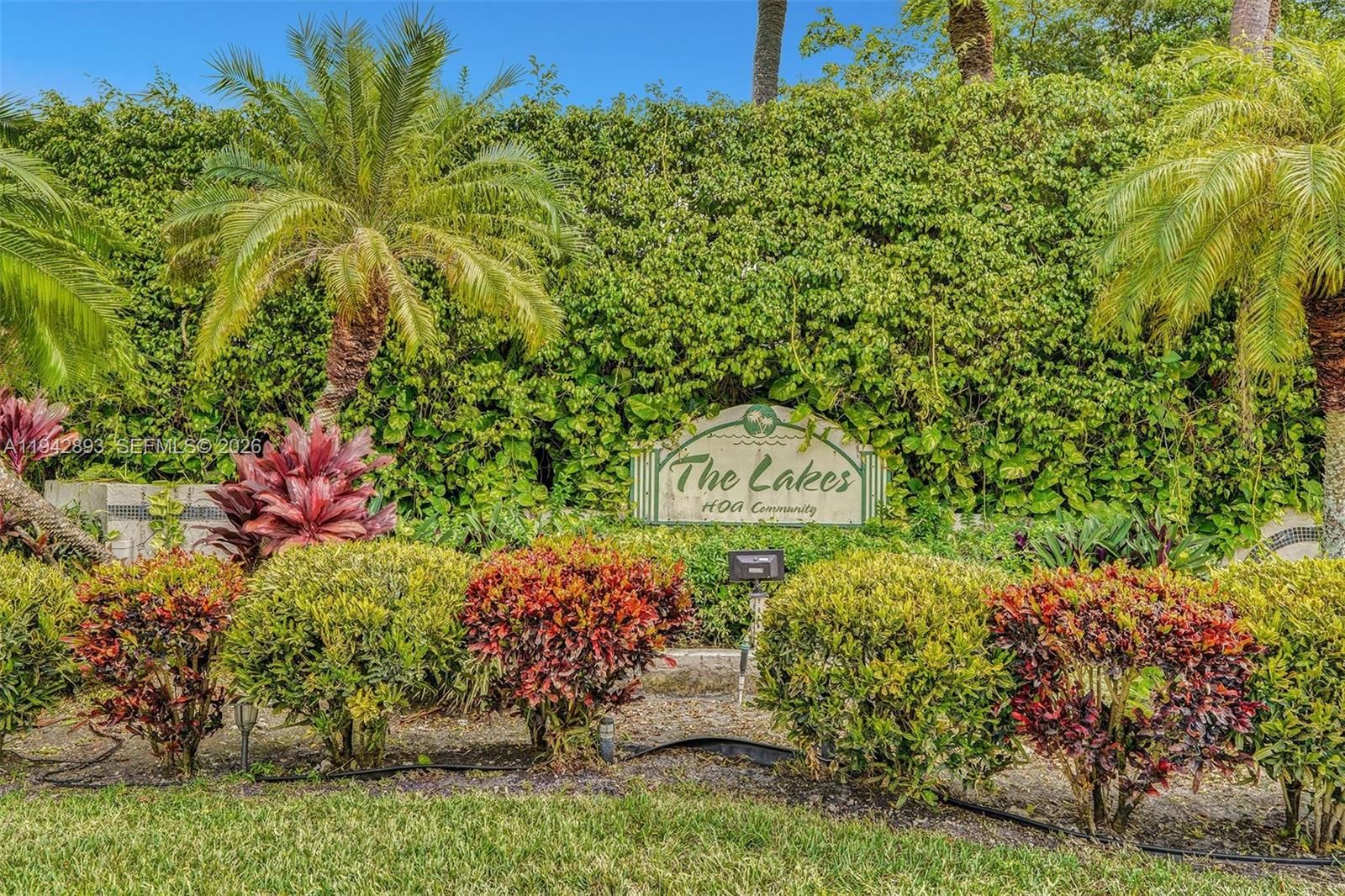 Real estate property located at 5149 Lakes Dr, Broward, The Lakes, Deerfield Beach, FL