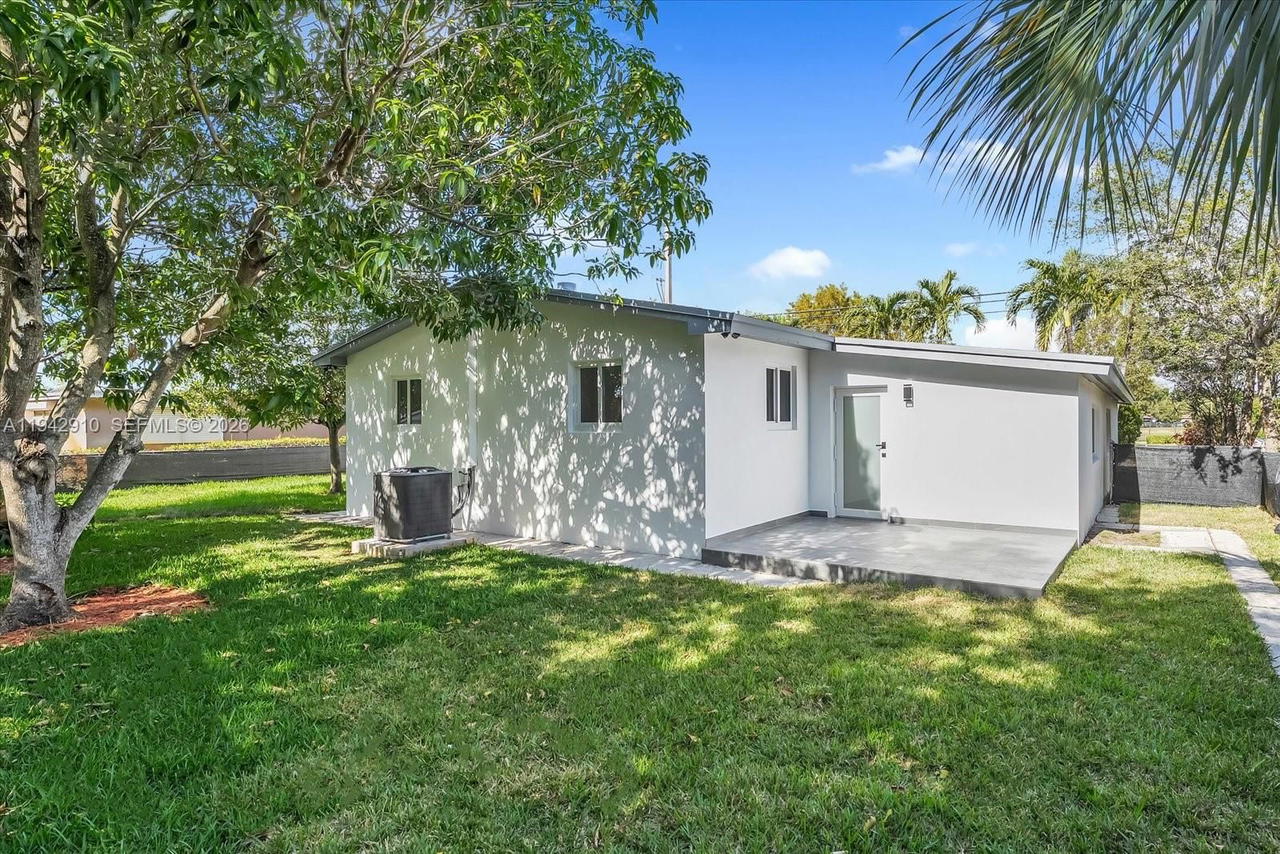 Real estate property located at 1110 183rd St, Miami-dade, Scott Lake Manor Sec 2, Miami Gardens, FL