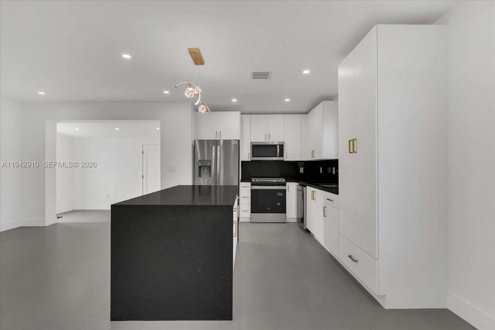 Real estate property located at 1110 183rd St, Miami-dade, Scott Lake Manor Sec 2, Miami Gardens, FL