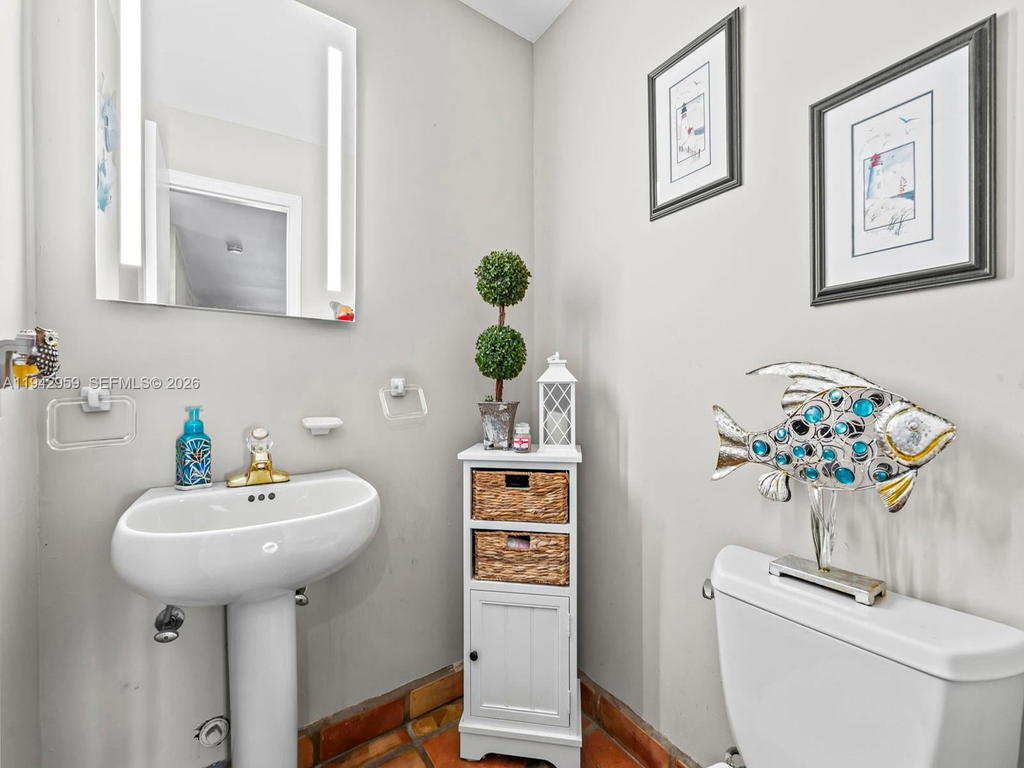 Real estate property located at 12806 91st Ct, Miami-dade, Briar Bay Townhouse Estat, Miami, FL