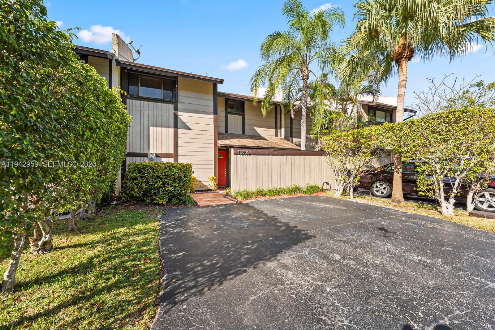 Real estate property located at 12806 91st Ct, Miami-dade, Briar Bay Townhouse Estat, Miami, FL