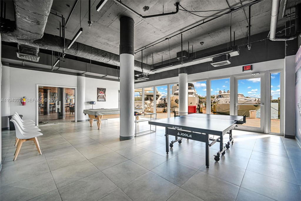 Real estate property located at 900 Bay Dr #321, Miami-dade, King Cole Condo, Miami Beach, FL