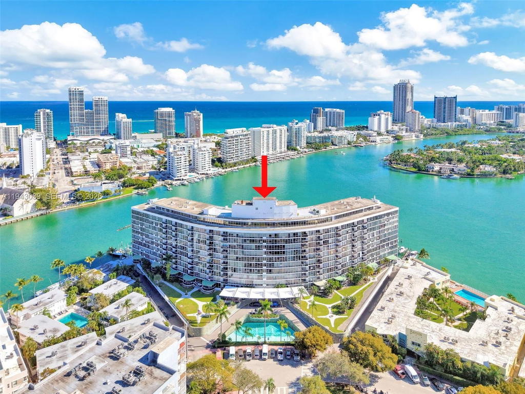 Real estate property located at 900 Bay Dr #321, Miami-dade, King Cole Condo, Miami Beach, FL