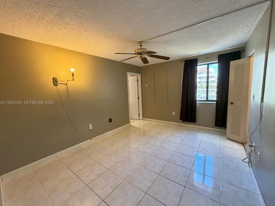 Real estate property located at 10296 9th St Cir #202, Miami-dade, Indian Lk Village Phase 1, Miami, FL