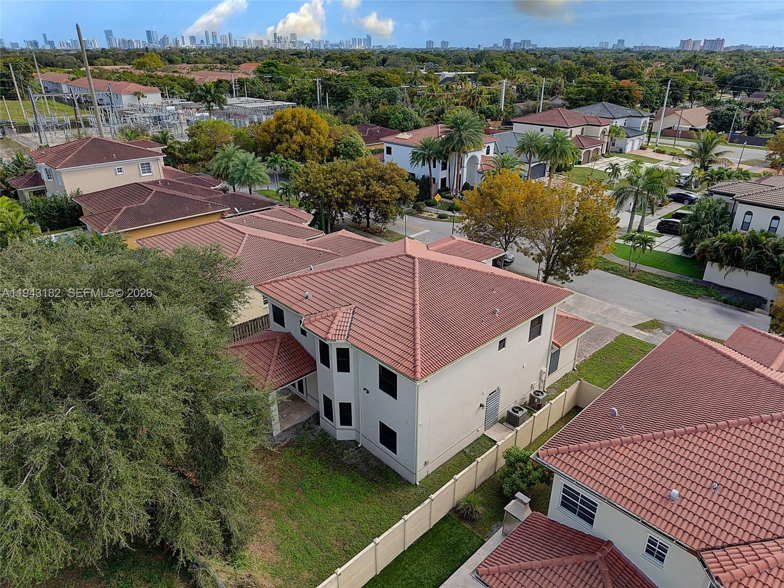 Real estate property located at 865 208th Ter, Miami-dade, California Club Estates, Miami, FL