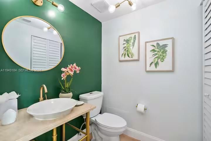 Real estate property located at 2889 Mcfarlane Rd #1614, Miami-dade, Mutiny Park Condo, Miami, FL