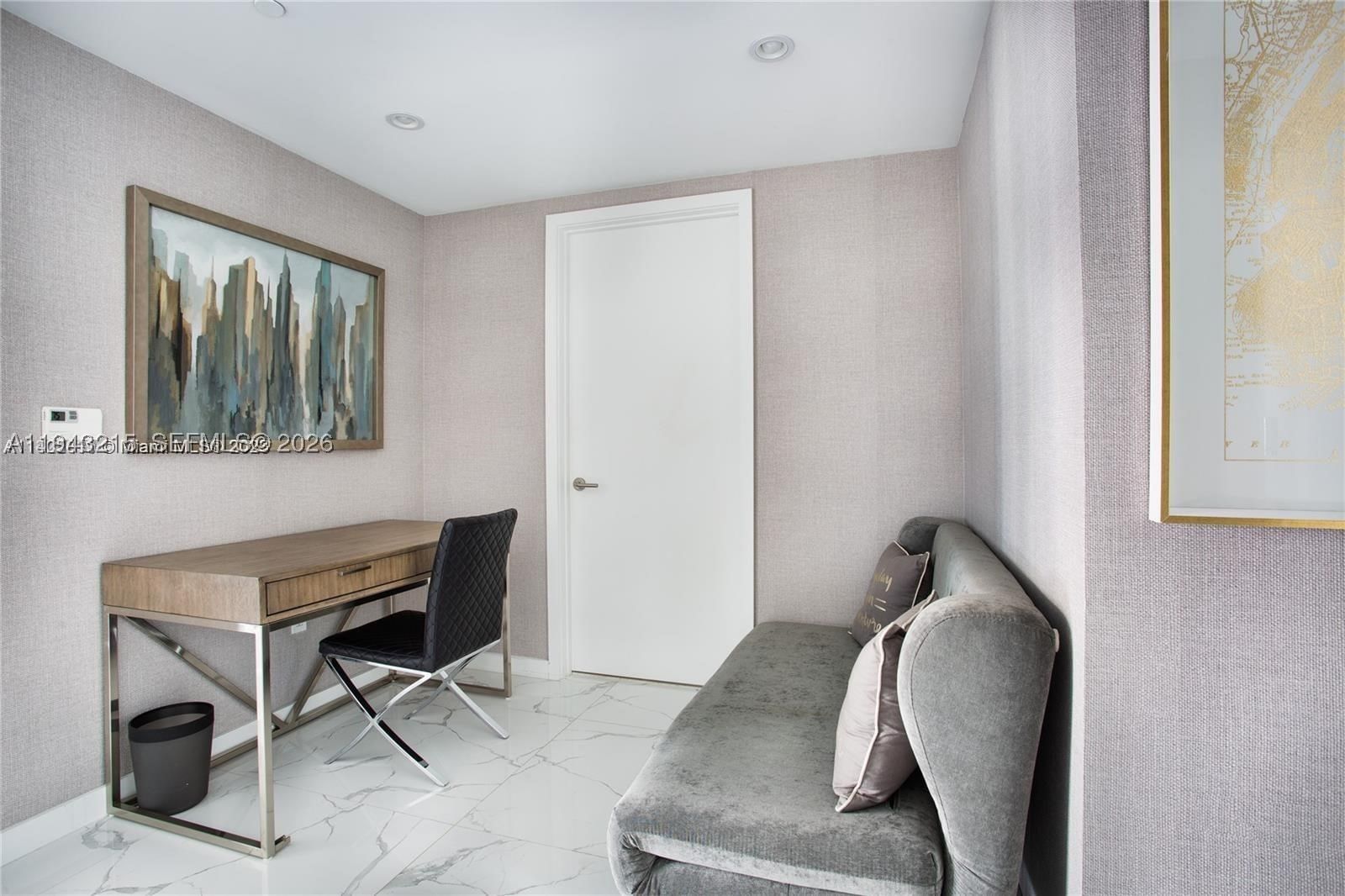 Real estate property located at 1300 Miami Ave #2104, Miami-dade, 1300 S Miami Avenue Condo, Miami, FL