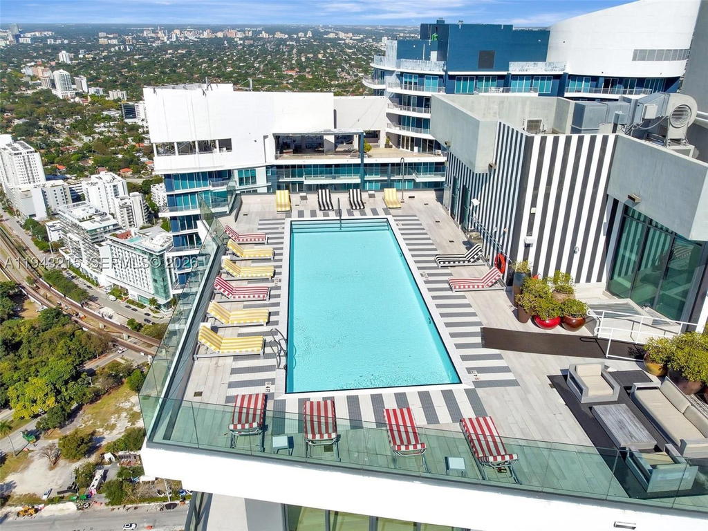Real estate property located at 1300 Miami Ave #2104, Miami-dade, 1300 S Miami Avenue Condo, Miami, FL