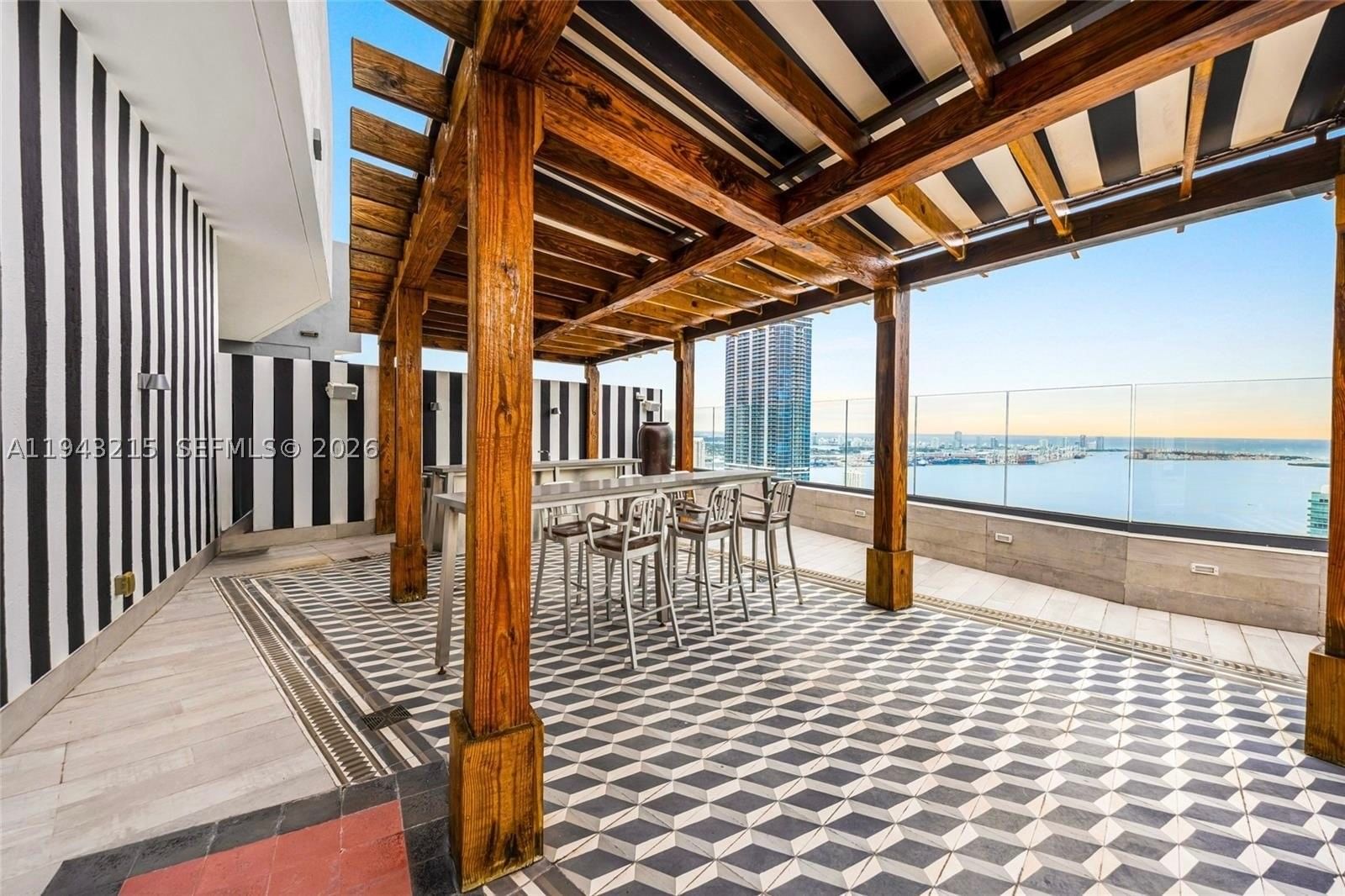 Real estate property located at 1300 Miami Ave #2104, Miami-dade, 1300 S Miami Avenue Condo, Miami, FL