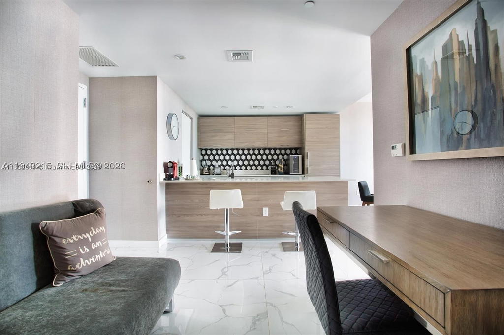 Real estate property located at 1300 Miami Ave #2104, Miami-dade, 1300 S Miami Avenue Condo, Miami, FL