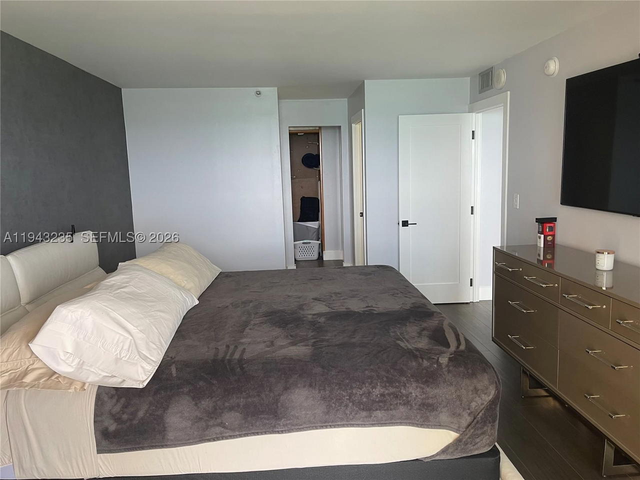 Real estate property located at 2555 Collins Ave #1409, Miami-dade, Club Atlantis Condo, Miami Beach, FL