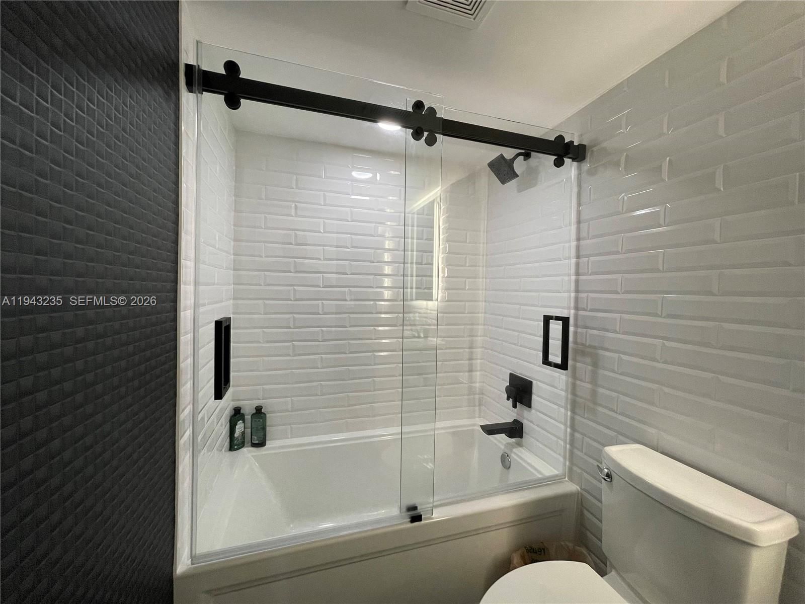Real estate property located at 2555 Collins Ave #1409, Miami-dade, Club Atlantis Condo, Miami Beach, FL