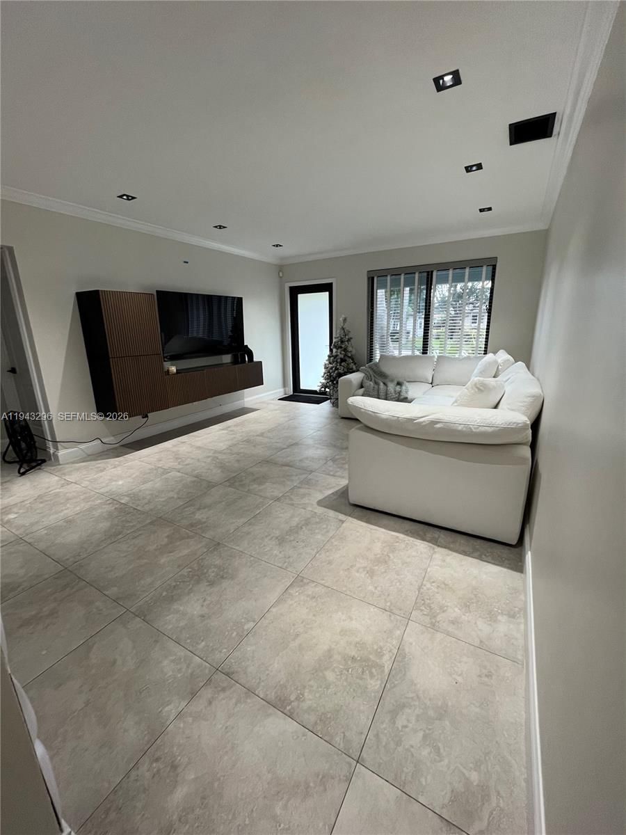 Real estate property located at 1111 Adams St, Broward, Hollywood Lakes Section, Hollywood, FL