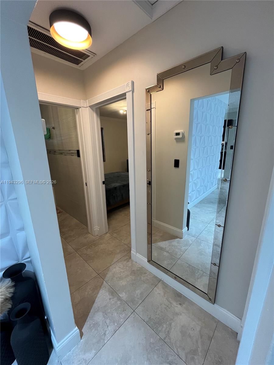 Real estate property located at 1111 Adams St, Broward, Hollywood Lakes Section, Hollywood, FL