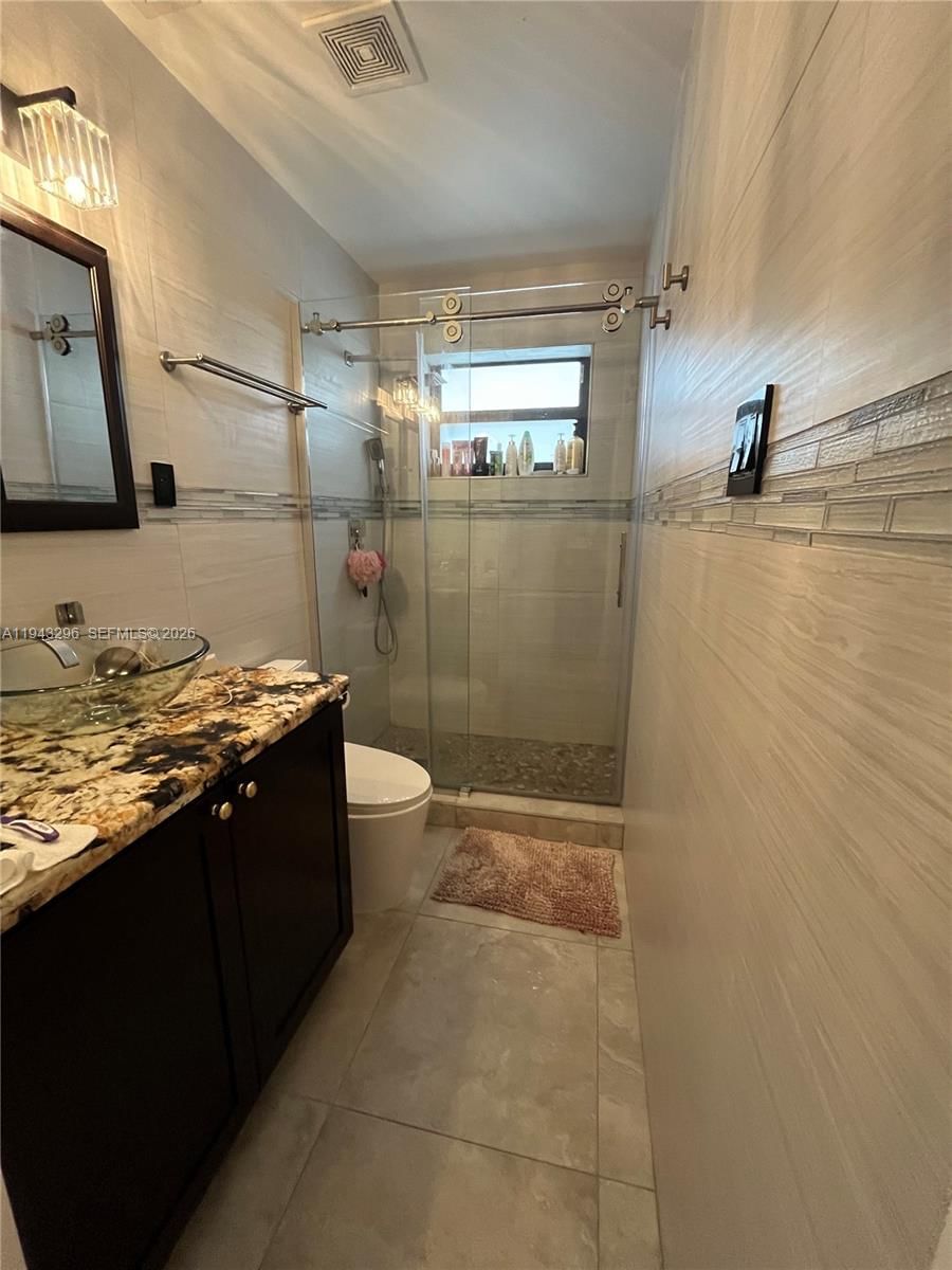 Real estate property located at 1111 Adams St, Broward, Hollywood Lakes Section, Hollywood, FL