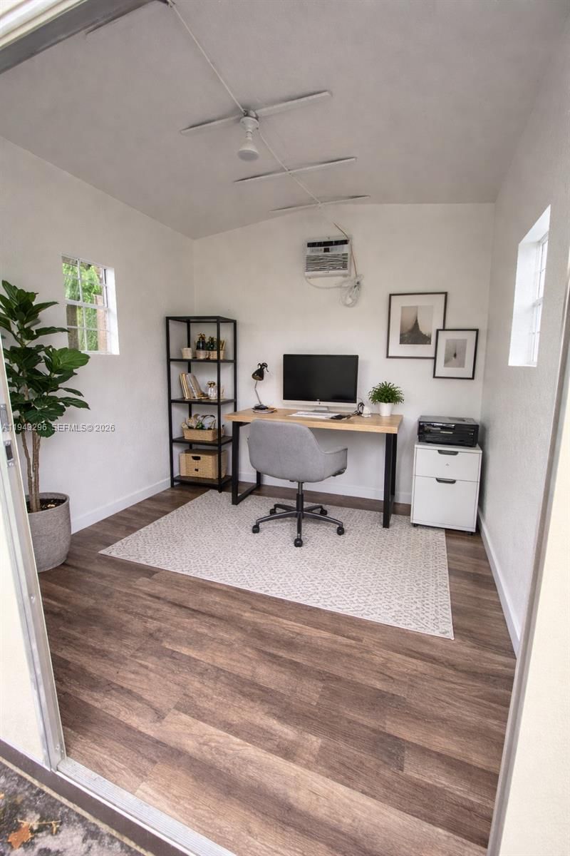 Real estate property located at 1111 Adams St, Broward, Hollywood Lakes Section, Hollywood, FL