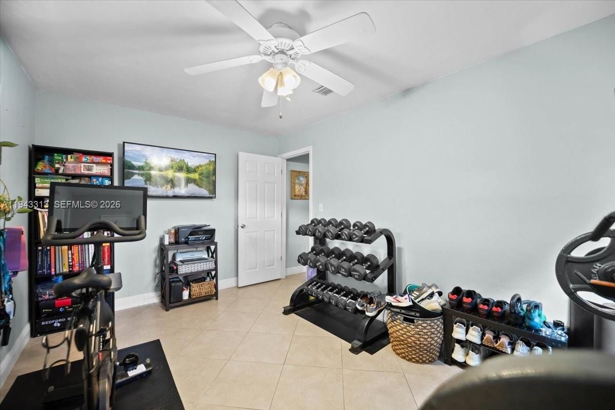 Real estate property located at 1864 37th Ave, Broward, Fairfax Brolliar Add Sec, Fort Lauderdale, FL