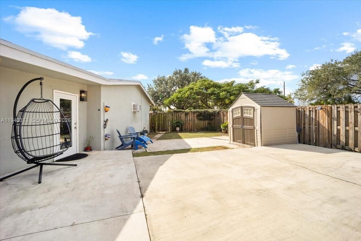 Real estate property located at 1864 37th Ave, Broward, Fairfax Brolliar Add Sec, Fort Lauderdale, FL