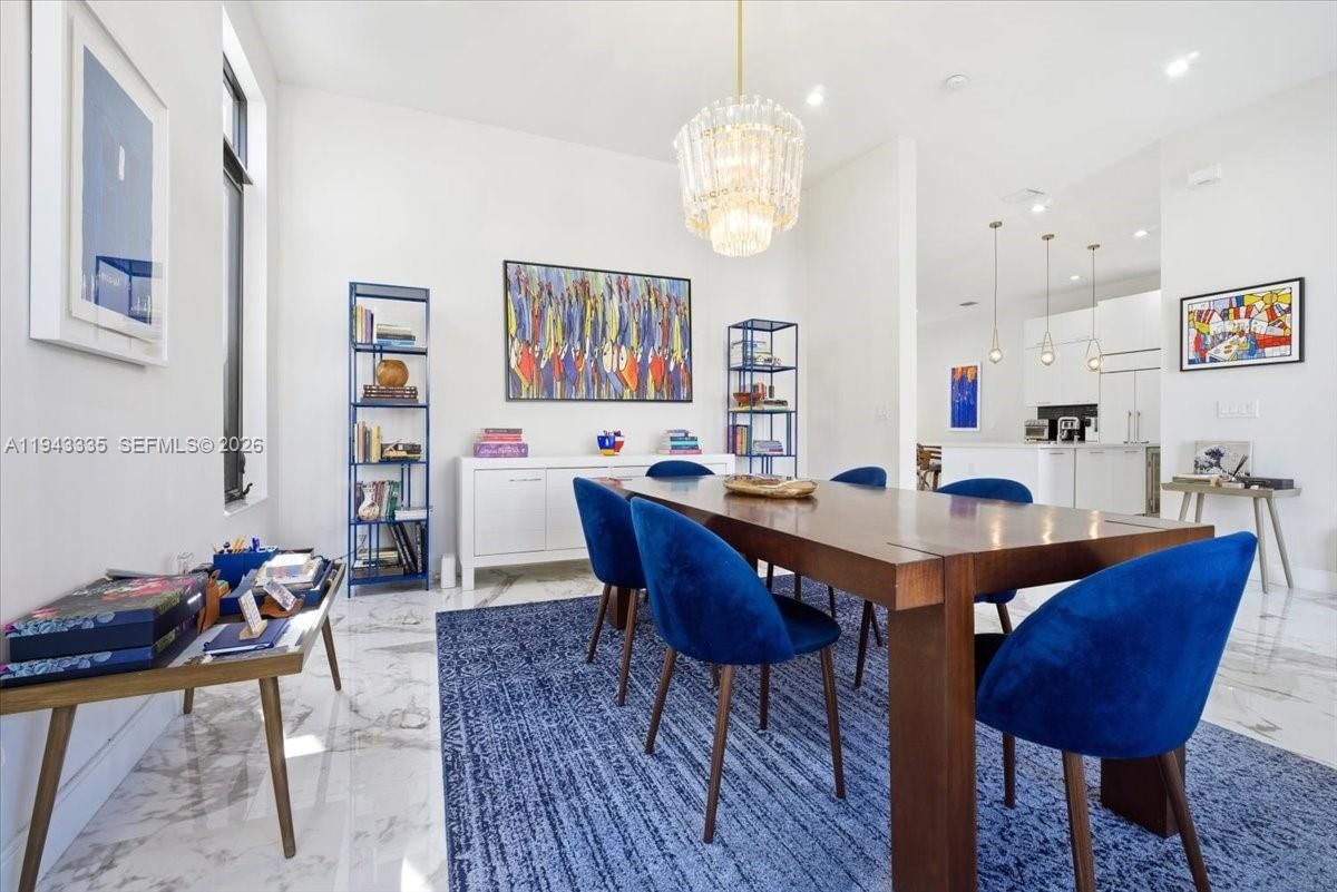 Real estate property located at 8156 48th Ter, Miami-dade, Downtown Doral South Phas, Doral, FL