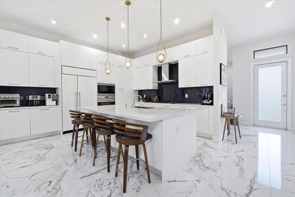 Real estate property located at 8156 48th Ter, Miami-dade, Downtown Doral South Phas, Doral, FL