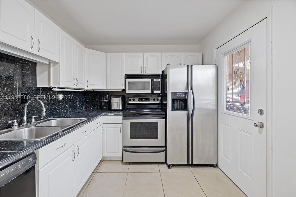 Real estate property located at 1501 191st St C216, Miami-dade, Rolling Green Condo C, Miami, FL