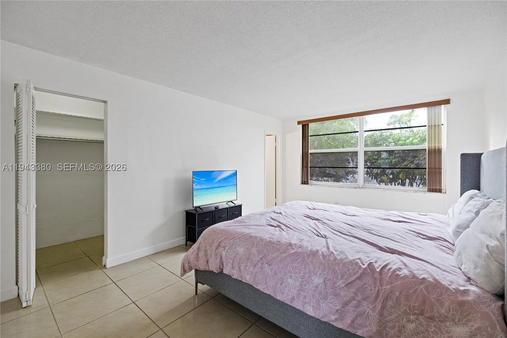 Real estate property located at 1501 191st St C216, Miami-dade, Rolling Green Condo C, Miami, FL
