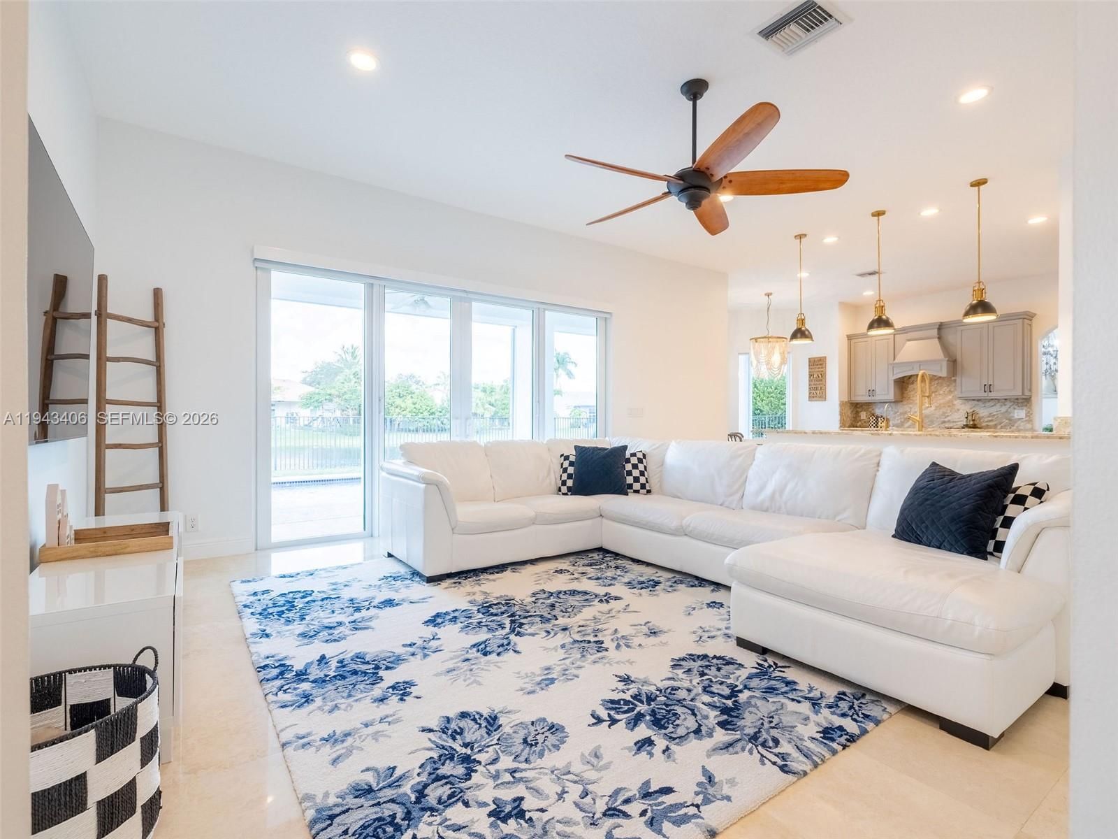 Real estate property located at 2763 Oakbrook Dr, Broward, Sector 7 South, Weston, FL
