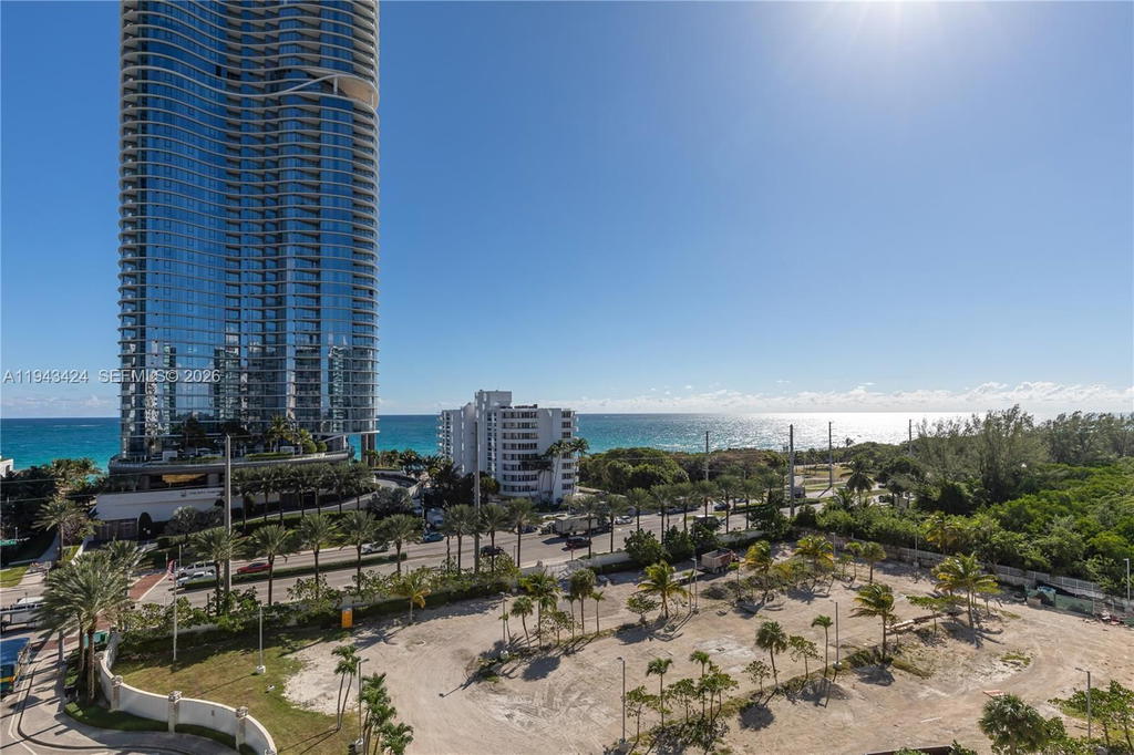 Real estate property located at 100 Bayview Dr #907, Miami-dade, Arlen House East Condo, Sunny Isles Beach, FL