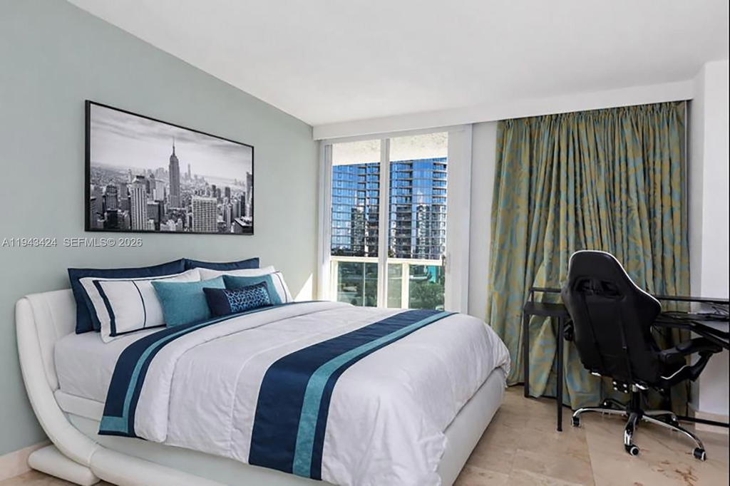 Real estate property located at 100 Bayview Dr #907, Miami-dade, Arlen House East Condo, Sunny Isles Beach, FL