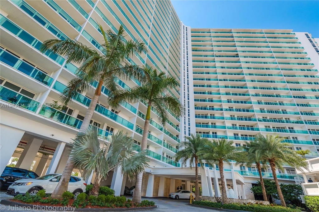 Real estate property located at 100 Bayview Dr #907, Miami-dade, Arlen House East Condo, Sunny Isles Beach, FL