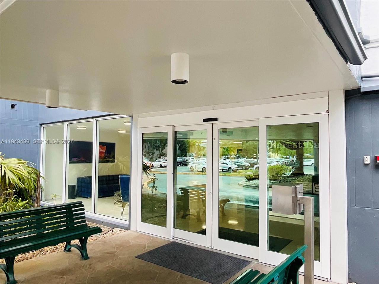 Real estate property located at 919 Hillcrest Dr #304, Broward, Hillcrest East No 20 Cond, Hollywood, FL